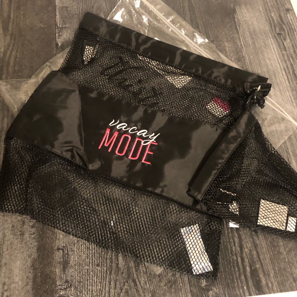 Thirty-One Set of Mesh Pouches NIP